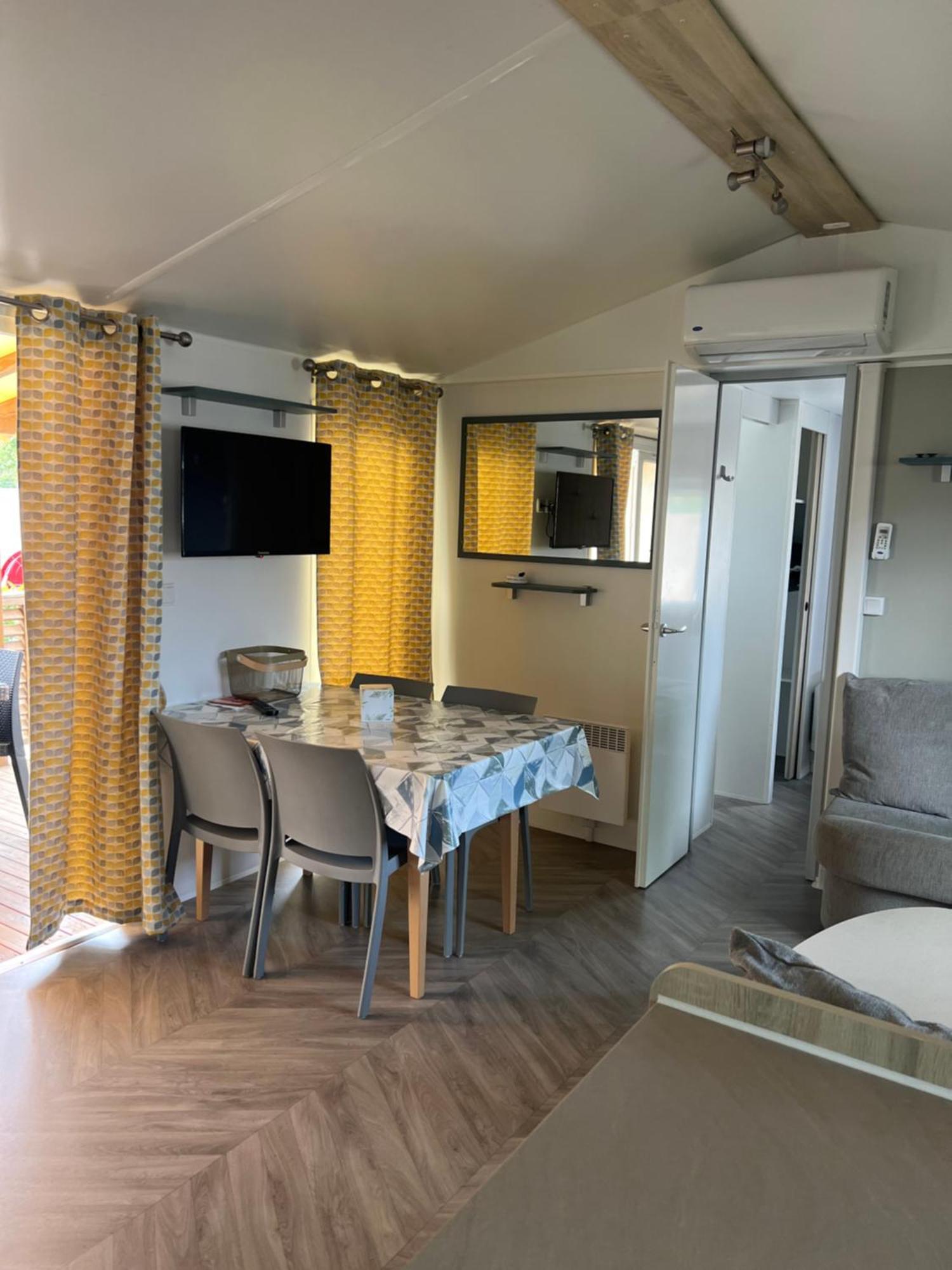 Mobilhome La Carabasse Vias Plage Exteriör bild